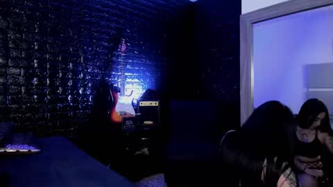 Snapshot of calliope_dark chatting on September 15, 12:35 pm calliope_dark online show from September 15, 12:35 pm