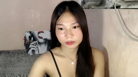 Snapshot of callme_remaxxx7 chatting on January 24, 4:17 pm Rema online show from January 24, 4:17 pm