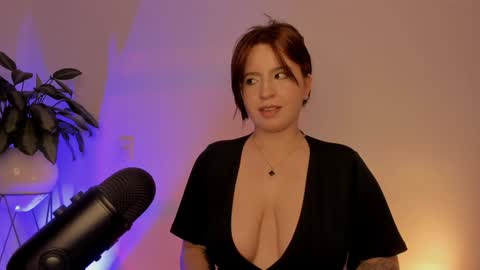 camila   online show from January 19, 11:01 am