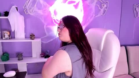 Snapshot of camiila_osorio chatting on October 13, 5:59 pm Camila Osorio online show from October 13, 5:59 pm