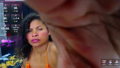 CamiilaReyes online show from October 9, 3:38 pm