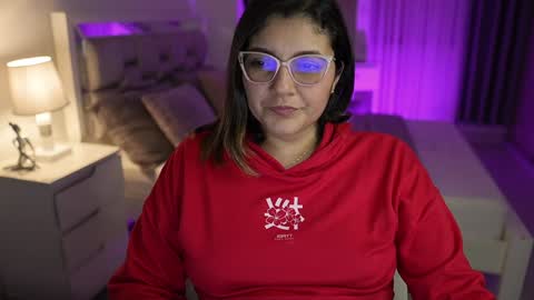 Snapshot of camila_buitrago chatting on December 3, 2:23 am Camila buitrago online show from December 3, 2:23 am