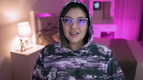 Snapshot of camila_buitrago chatting on December 12, 11:36 pm Camila buitrago online show from December 12, 11:36 pm