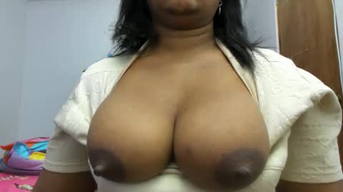 Snapshot of camila_sandoval_01 chatting on September 11, 9:53 am Camila online show from September 11, 9:53 am