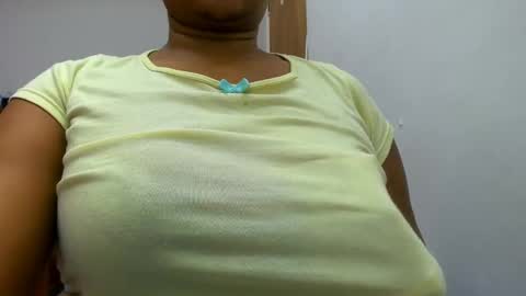 Snapshot of camila_sandoval_01 chatting on September 27, 8:49 pm Camila online show from September 27, 8:49 pm
