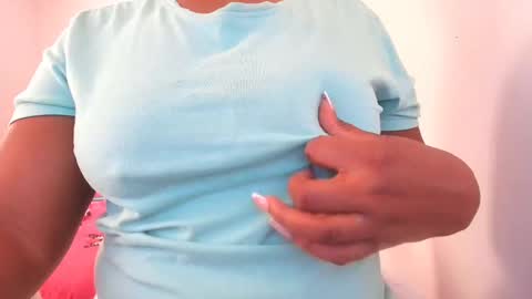 Snapshot of camila_sandoval_01 chatting on September 19, 7:13 pm Camila online show from September 19, 7:13 pm