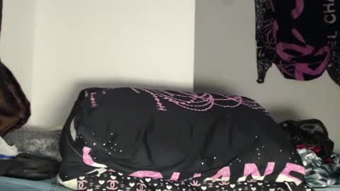 camillasoofine online show from July 1, 7:35 pm