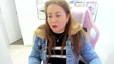 camixxx_m online show from May 27, 11:29 am