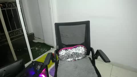 cumorsmooke online show from February 5, 3:55 am