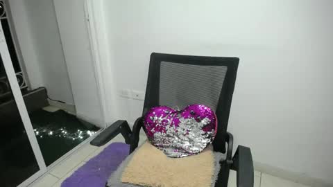 cumorsmooke online show from February 14, 4:37 am