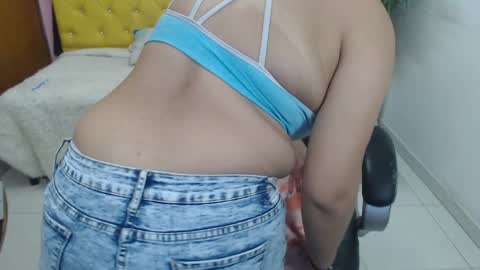 Candy  online show from January 29, 1:17 pm