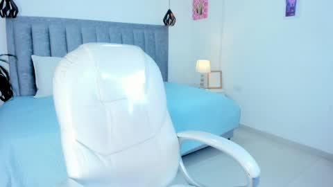 dulce online show from May 13, 3:45 am