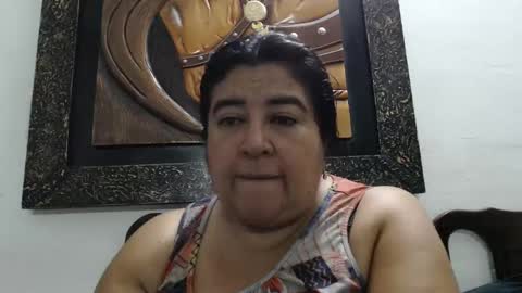 lucy online show from February 3, 1:52 am