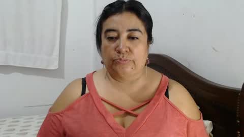 lucy online show from January 4, 1:52 am