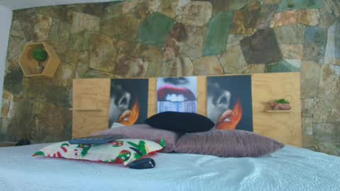 Jolie online show from November 7, 8:25 pm