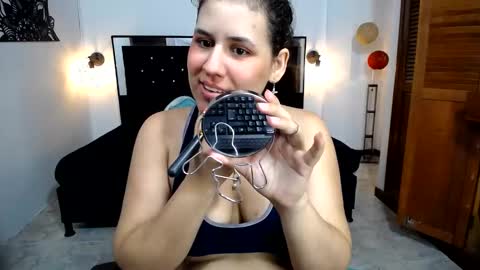 Snapshot of candy_hairy chatting on March 2, 2:19 am candy online show from March 2, 2:19 am