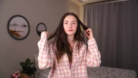 Leya online show from September 17, 4:49 pm