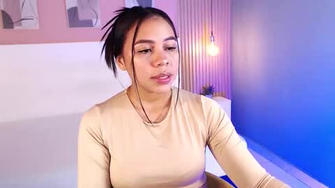 Snapshot of candy_lux30 chatting on September 15, 4:32 am Candy online show from September 15, 4:32 am