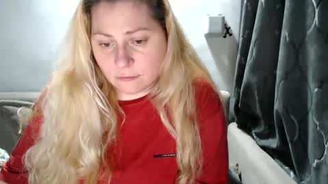 Laura online show from February 25, 6:55 pm