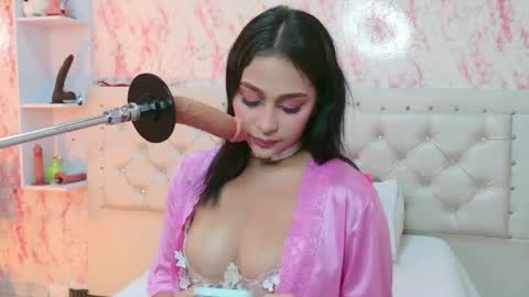 Scarlet  online show from April 29, 2:37 am