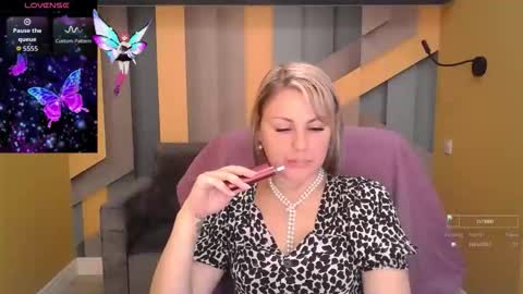 CandyLons online show from November 3, 6:39 am