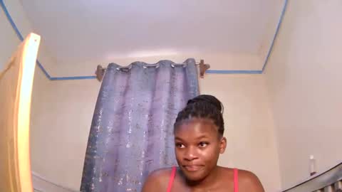 Snapshot of candymia3 chatting on February 14, 6:34 am Candice online show from February 14, 6:34 am