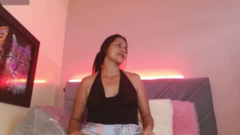 Snapshot of canelashy_ chatting on October 20, 8:12 pm canela online show from October 20, 8:12 pm