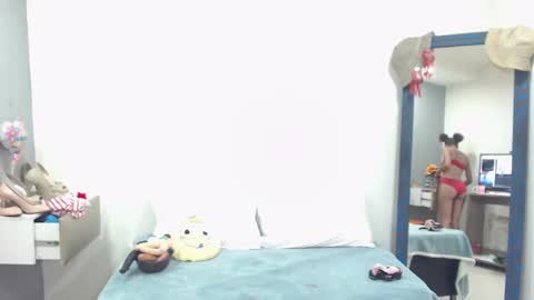 Snapshot of canella_hotx chatting on March 3, 7:14 pm Canela online show from March 3, 7:14 pm