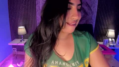 GABRIELA LOPEZ online show from November 14, 5:40 am