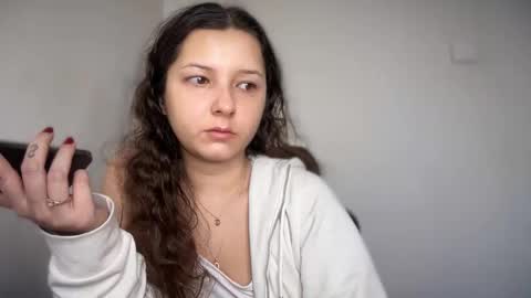 Emma online show from January 8, 9:02 am