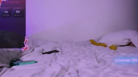 CaraDelfie online show from November 17, 12:39 pm