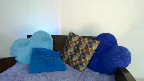      ing  online show from May 15, 4:38 am