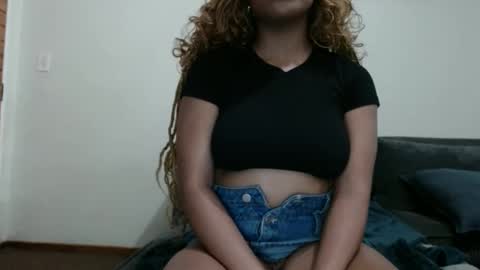 fifi online show from October 8, 10:14 pm