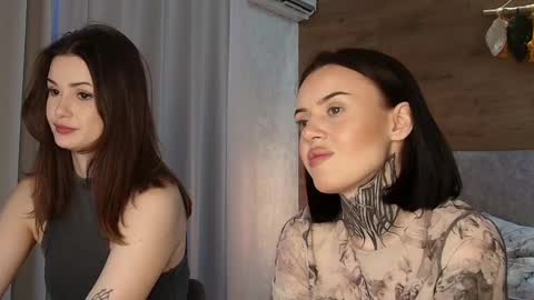 caressyourself online show from February 24, 8:04 am