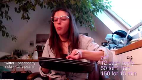 Snapshot of carlypearls chatting on January 5, 3:34 pm Carly Pearls online show from January 5, 3:34 pm