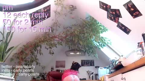 Snapshot of carlypearls chatting on February 9, 8:44 am Carly Pearls online show from February 9, 8:44 am