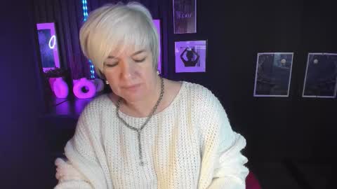 Carmen online show from November 4, 8:36 pm