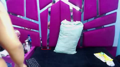 carolina suarez online show from February 15, 3:20 am