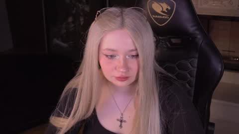 Mira online show from April 17, 5:42 am