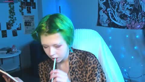 CarolineRichter online show from March 3, 2:28 am