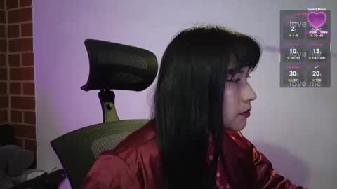 Snapshot of caroll_luna chatting on October 19, 3:52 am Caroll online show from October 19, 3:52 am