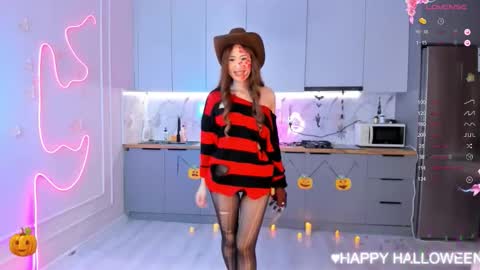 Yummi online show from November 2, 12:47 am