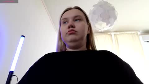 Snapshot of caseyrobbinss chatting on September 21, 6:12 am Casey Robbins online show from September 21, 6:12 am
