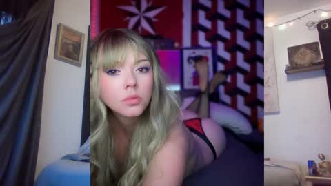 Snapshot of casscassidy89 chatting on February 16, 7:38 pm CassCassidy89 online show from February 16, 7:38 pm