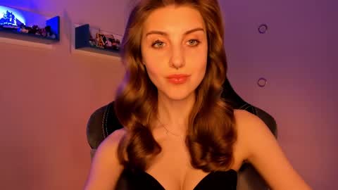 Seductress Cassia  FINDOM AND SADISM  NO NUDE online show from February 17, 7:23 pm