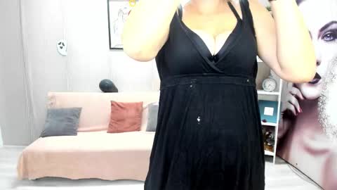 CassieJonas online show from November 5, 4:18 am