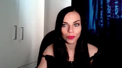 Cassie online show from October 19, 6:15 am