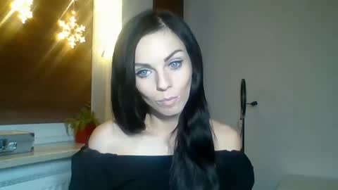 Cassie online show from January 19, 7:15 pm