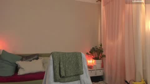 Snapshot of cassisland chatting on January 22, 10:49 pm cassandra online show from January 22, 10:49 pm
