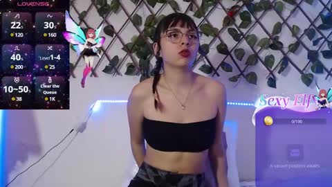 Sara online show from December 18, 8:14 pm